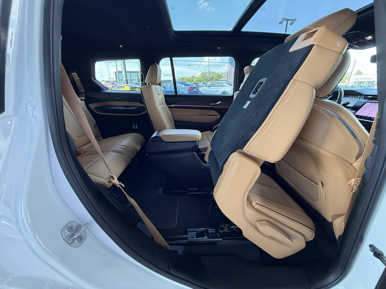 2025 Jeep Grand Cherokee L Summit Knoxville TN