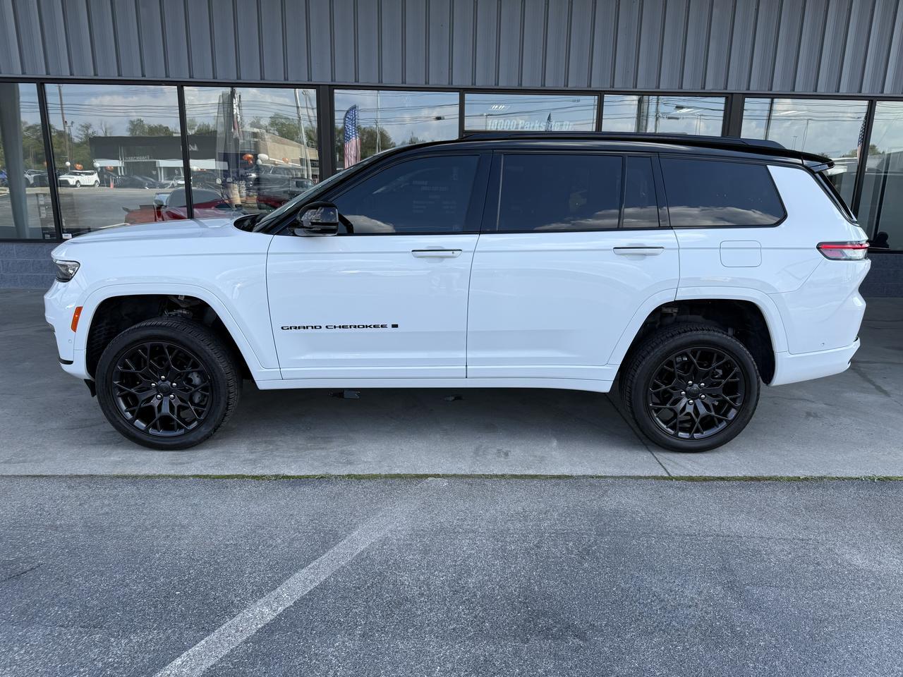2025 Jeep Grand Cherokee L Summit Knoxville TN