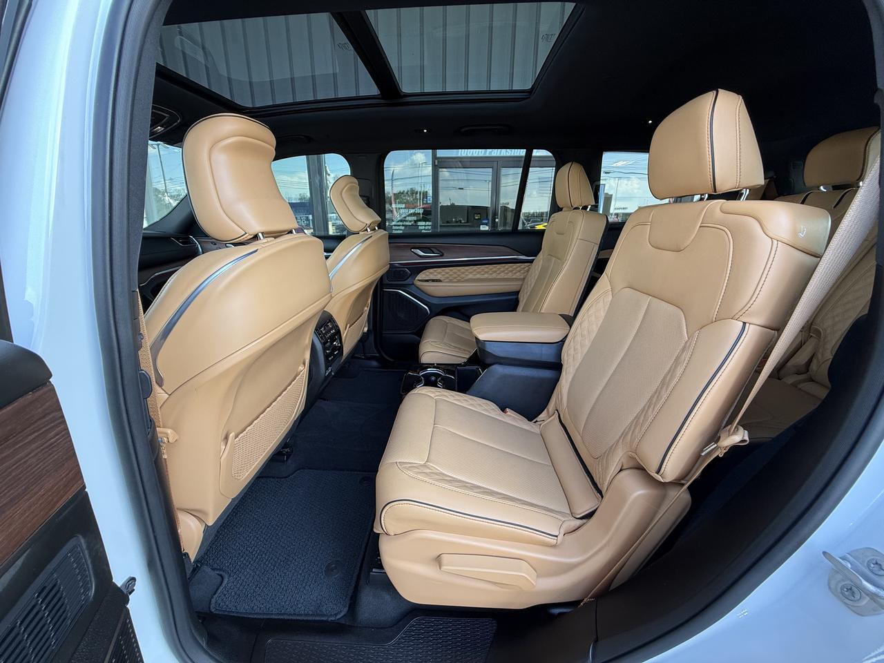2025 Jeep Grand Cherokee L Summit Knoxville TN