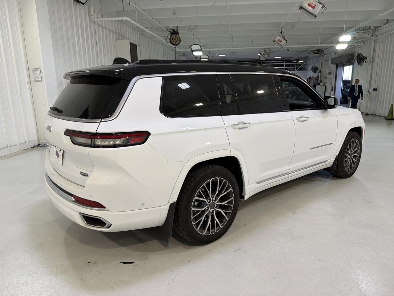 2025 Jeep Grand Cherokee L Summit Reserve San Antonio TX