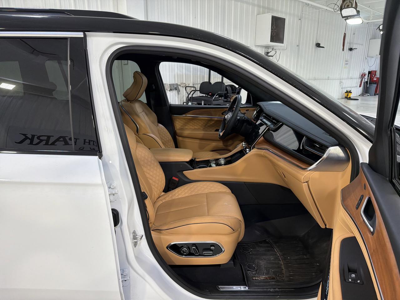 2025 Jeep Grand Cherokee L Summit Reserve San Antonio TX