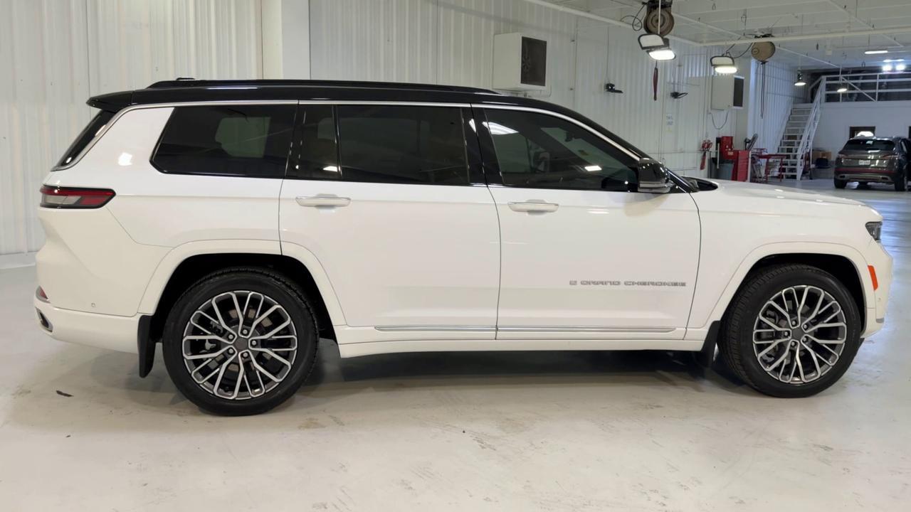 2025 Jeep Grand Cherokee L Summit Reserve