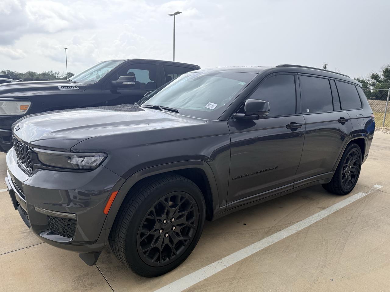 2025 Jeep Grand Cherokee L Summit Reserve Castroville TX