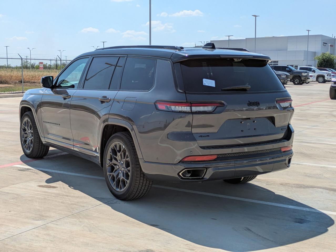 2025 Jeep Grand Cherokee L Summit Reserve Castroville TX