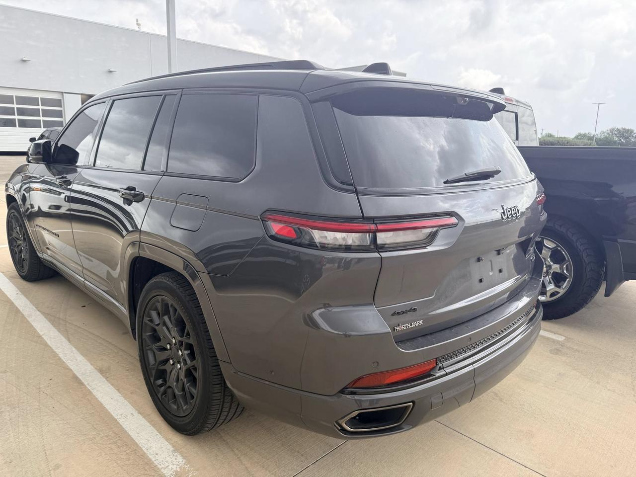 2025 Jeep Grand Cherokee L Summit Reserve Castroville TX