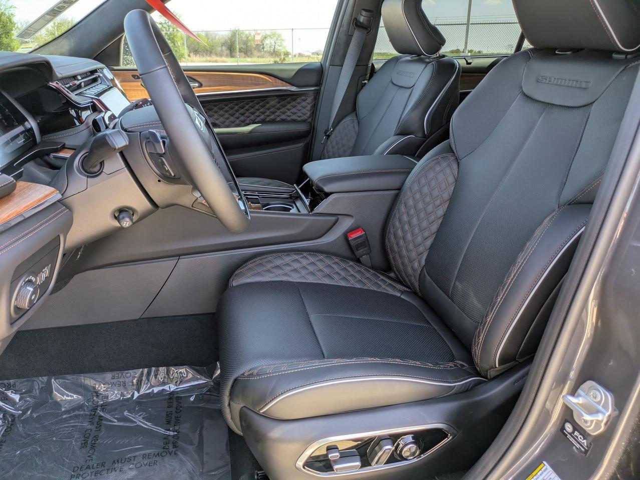 2025 Jeep Grand Cherokee L Summit Reserve Castroville TX