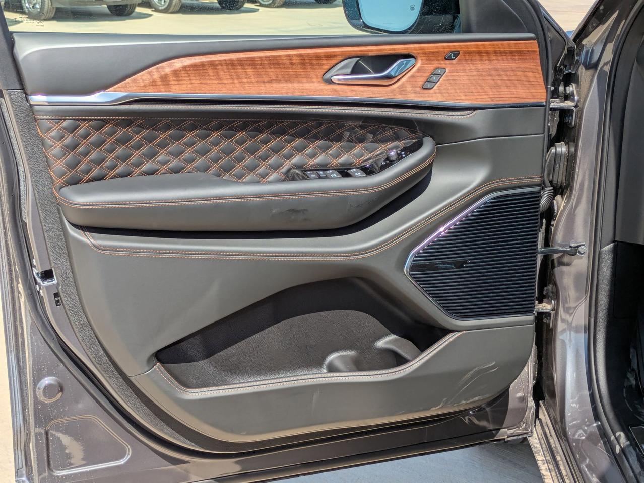 2025 Jeep Grand Cherokee L Summit Reserve Castroville TX