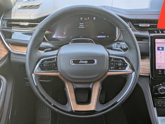 2025 Jeep Grand Cherokee L Summit Reserve Castroville TX