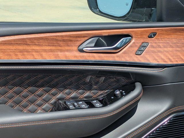 2025 Jeep Grand Cherokee L Summit Reserve Castroville TX