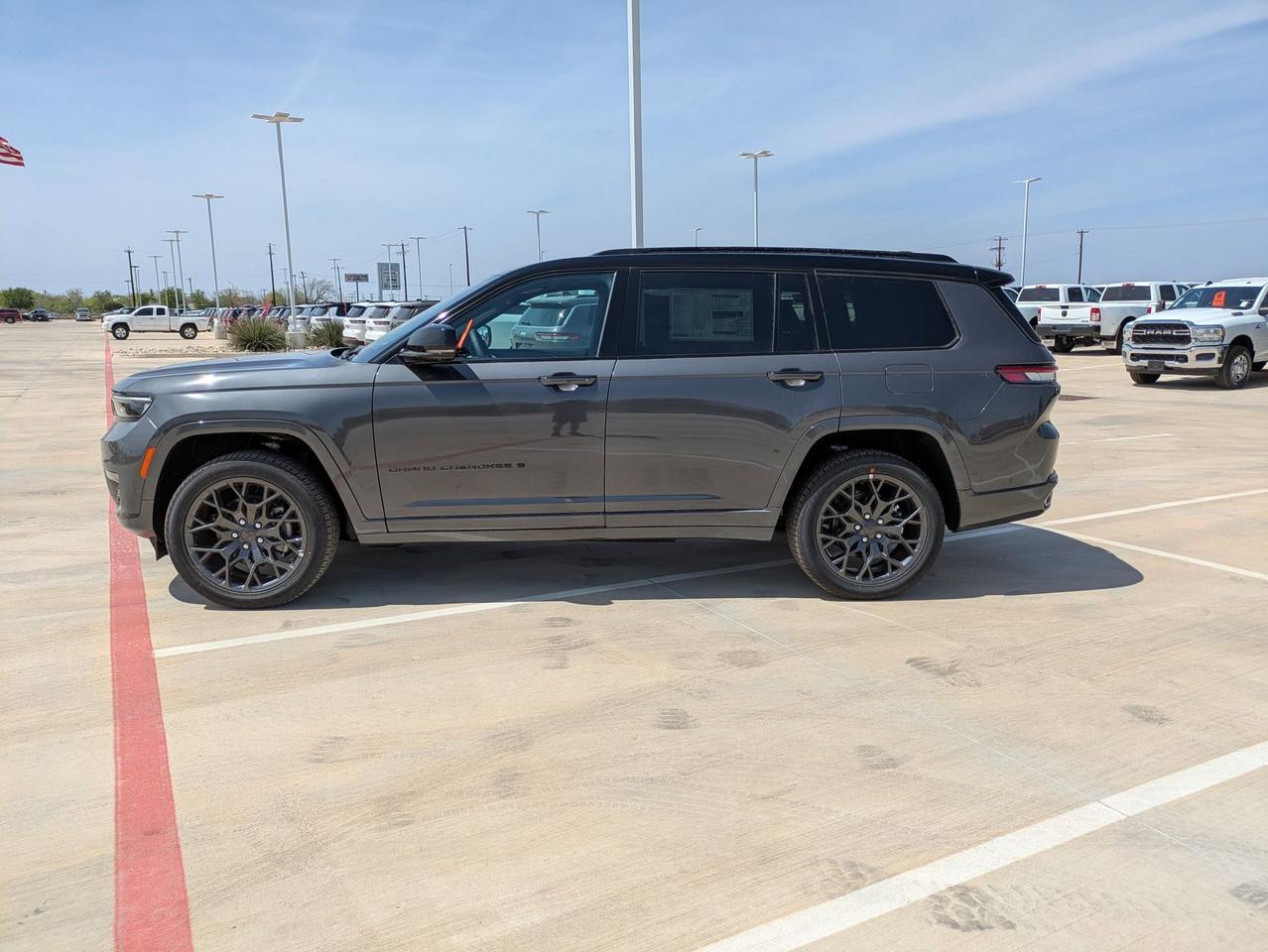2025 Jeep Grand Cherokee L Summit Castroville TX