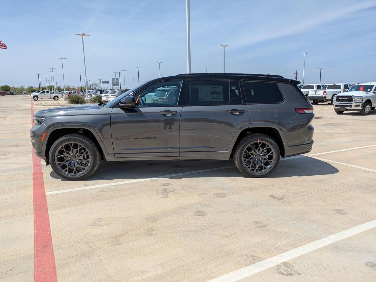 2025 Jeep Grand Cherokee L Summit Castroville TX