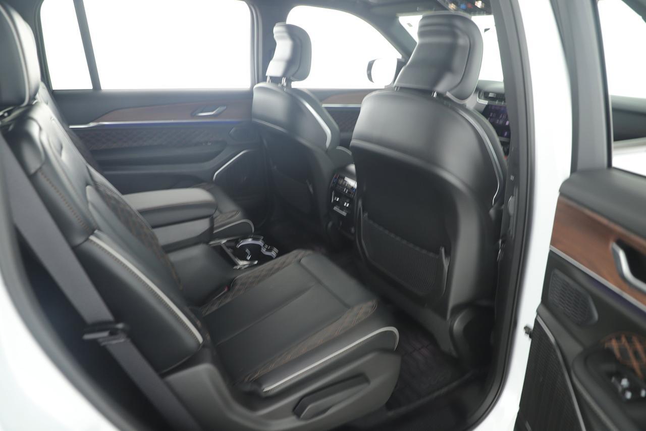 2025 Jeep Grand Cherokee L Summit New Braunfels TX