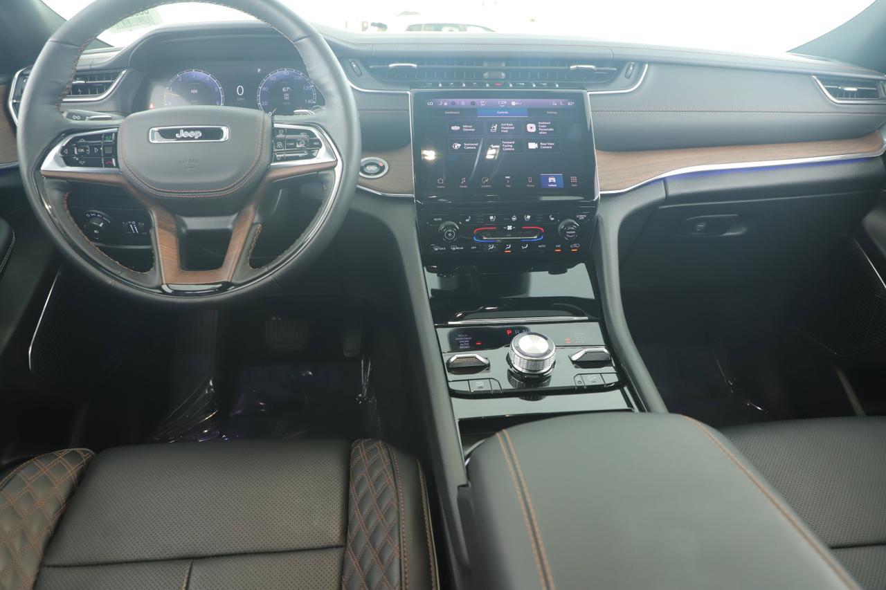 2025 Jeep Grand Cherokee L Summit New Braunfels TX