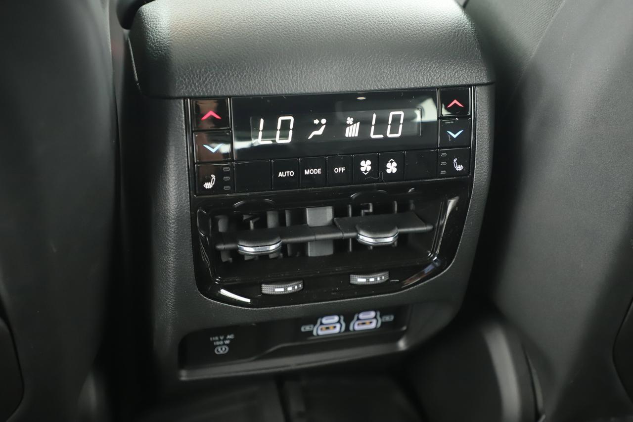 2025 Jeep Grand Cherokee L Summit New Braunfels TX