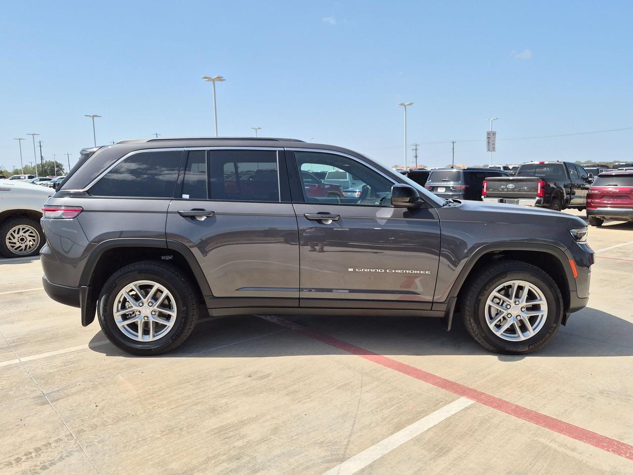 2025 Jeep Grand Cherokee LARE