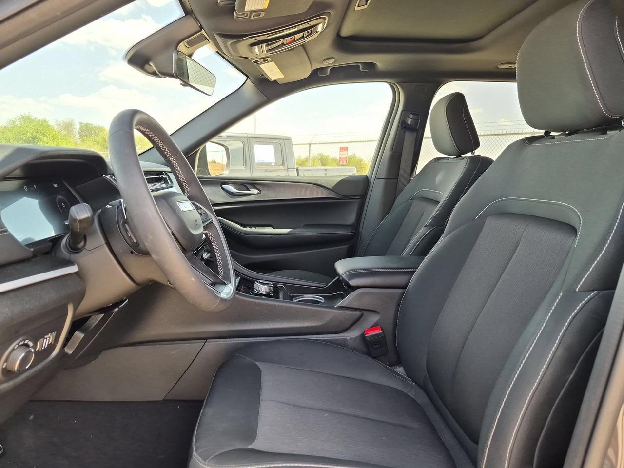 2025 Jeep Grand Cherokee LARE Castroville TX