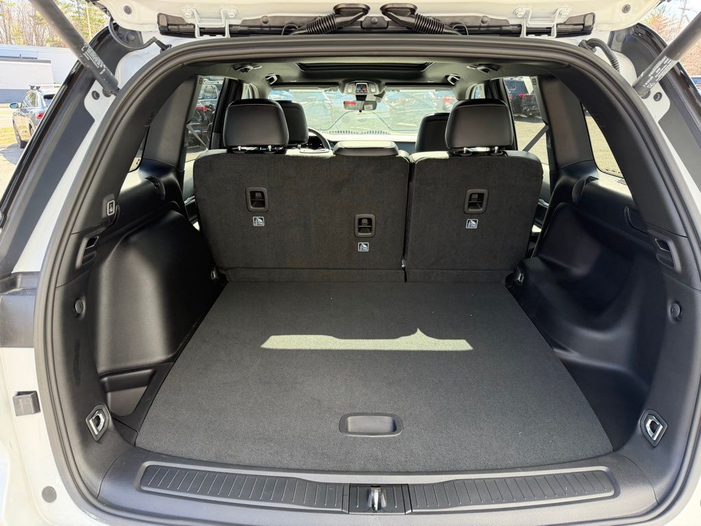 2025 Jeep Grand Cherokee LIMITED 4X4 Orange MA