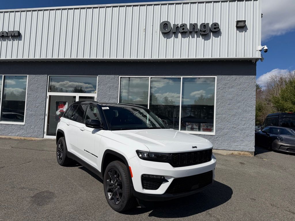 2025 Jeep Grand Cherokee LIMITED 4X4 Orange MA