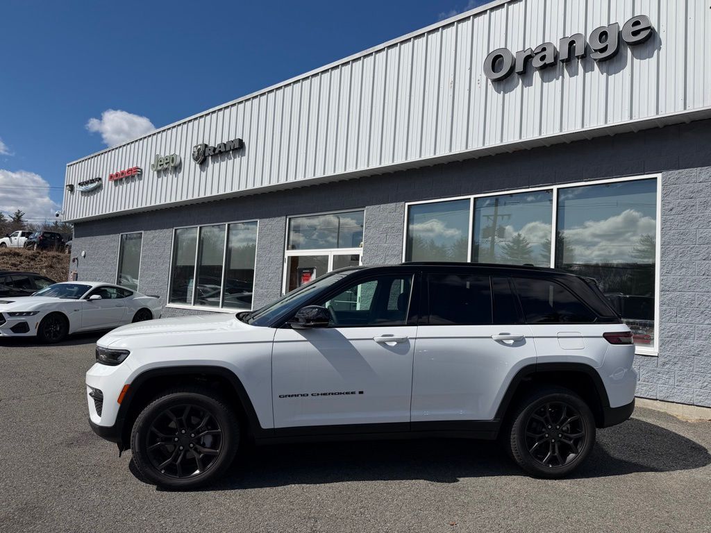 2025 Jeep Grand Cherokee LIMITED 4X4