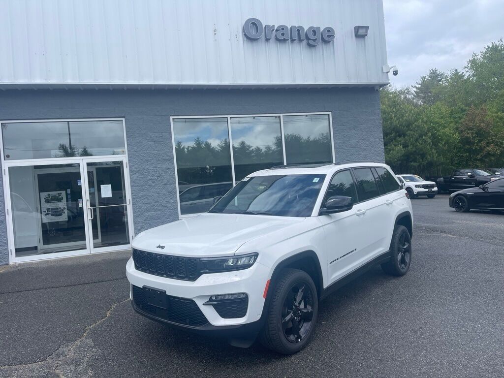 2025 Jeep Grand Cherokee LIMITED 4X4 Orange MA