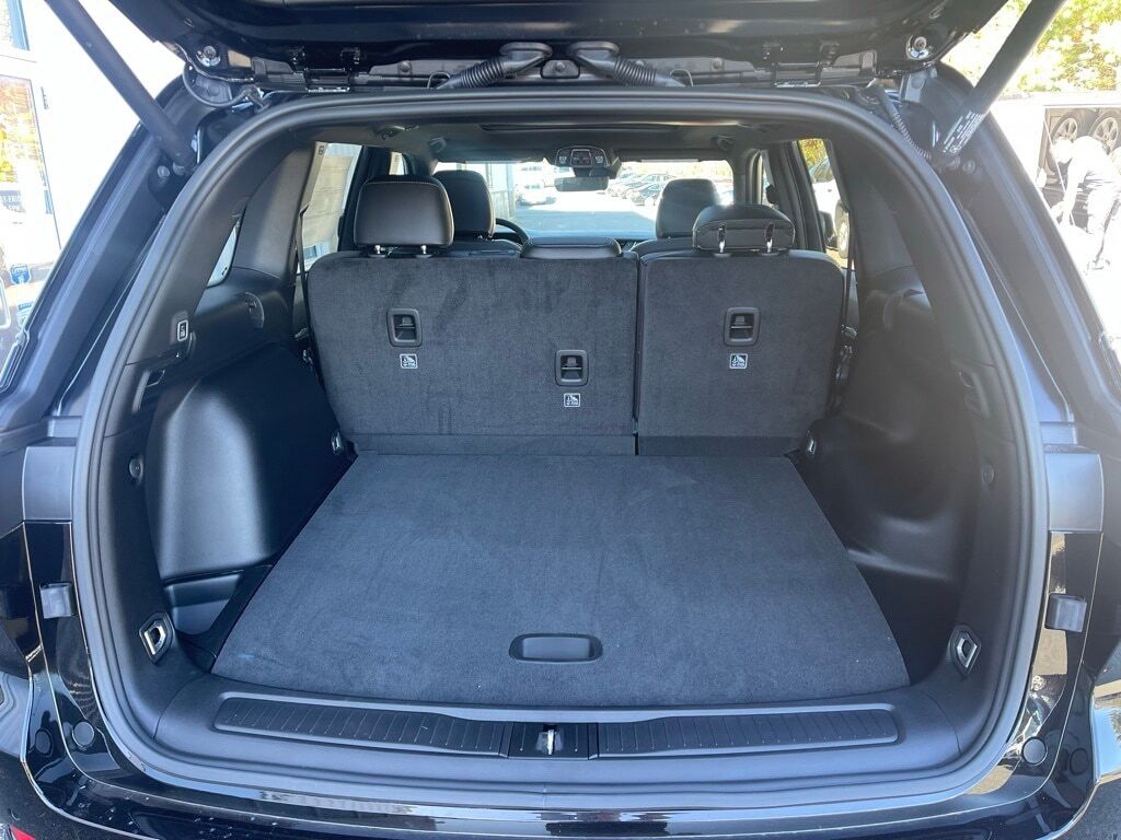 2025 Jeep Grand Cherokee LIMITED 4X4 Orange MA