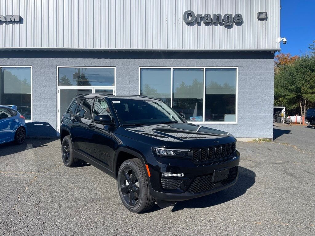 2025 Jeep Grand Cherokee LIMITED 4X4 Orange MA