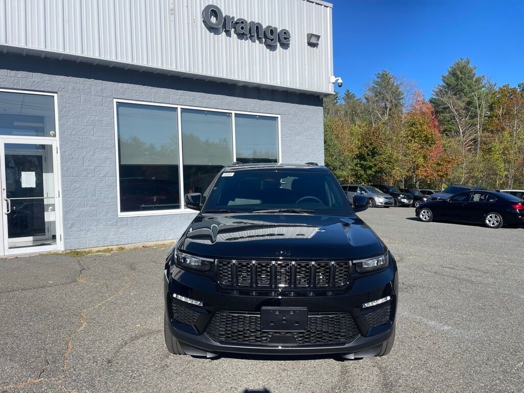 2025 Jeep Grand Cherokee LIMITED 4X4 Orange MA