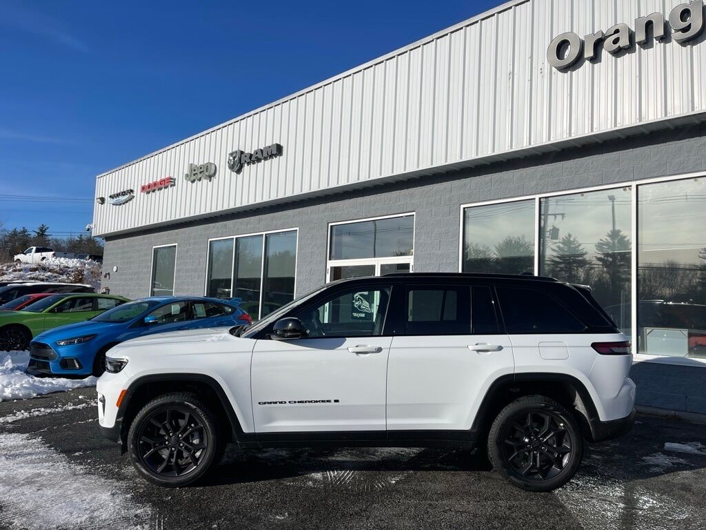 2025 Jeep Grand Cherokee LIMITED 4X4 Orange MA