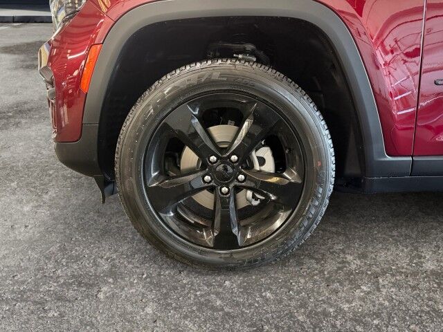 2025 Jeep Grand Cherokee Laredo Burnet TX