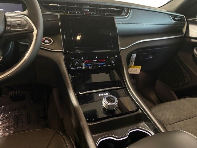 2025 Jeep Grand Cherokee Laredo Burnet TX