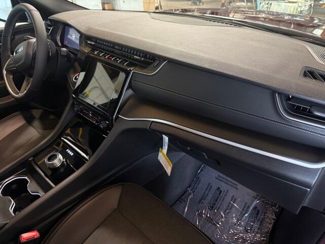 2025 Jeep Grand Cherokee Laredo Burnet TX