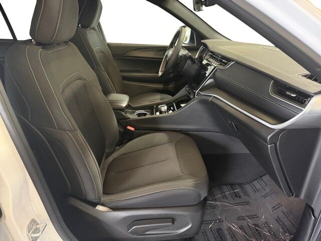 2025 Jeep Grand Cherokee Laredo Burnet TX
