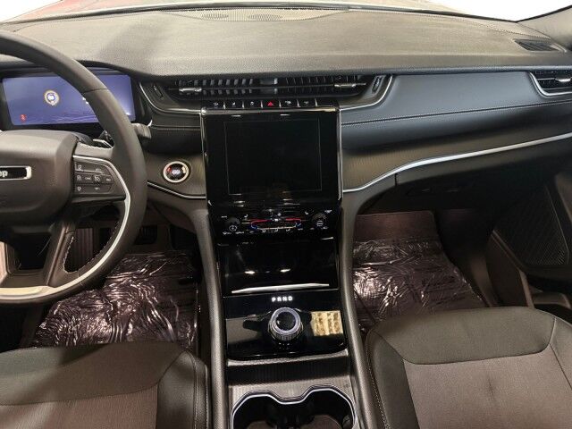 2025 Jeep Grand Cherokee Laredo Burnet TX