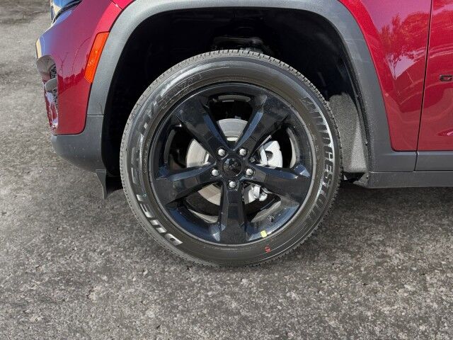 2025 Jeep Grand Cherokee Laredo Burnet TX