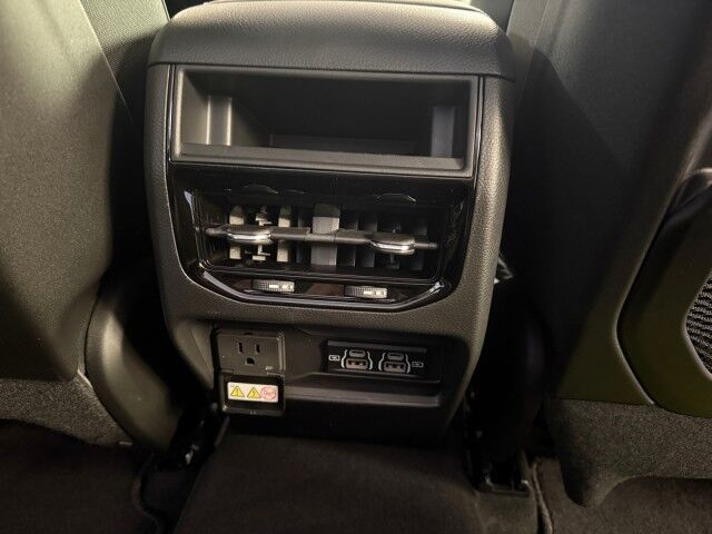 2025 Jeep Grand Cherokee Laredo Burnet TX