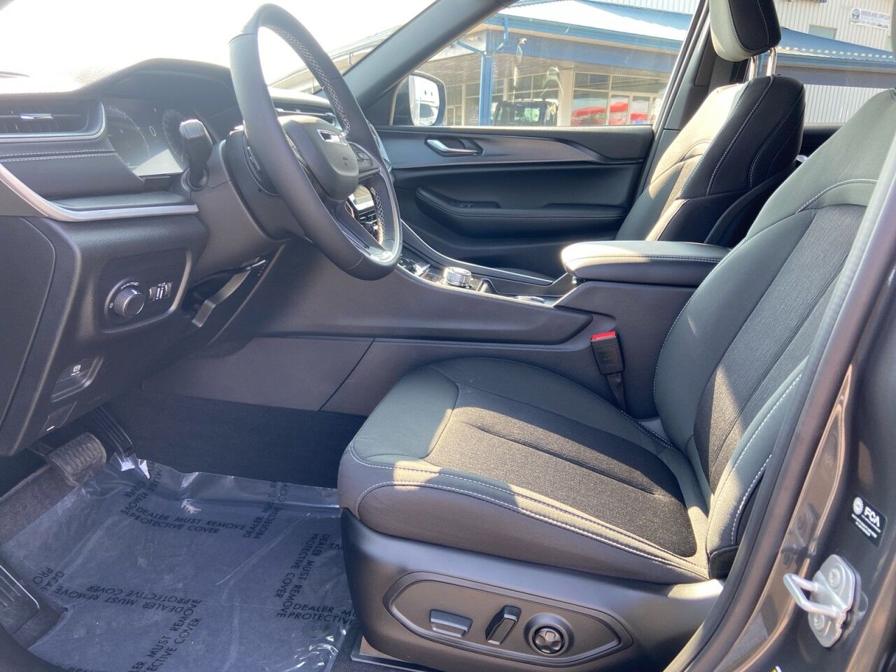 2025 Jeep Grand Cherokee Laredo High Level AB