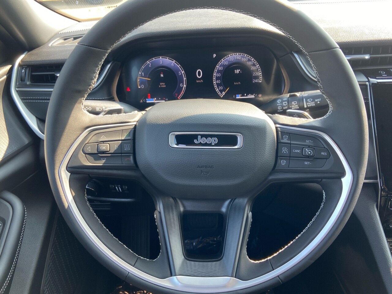 2025 Jeep Grand Cherokee Laredo High Level AB