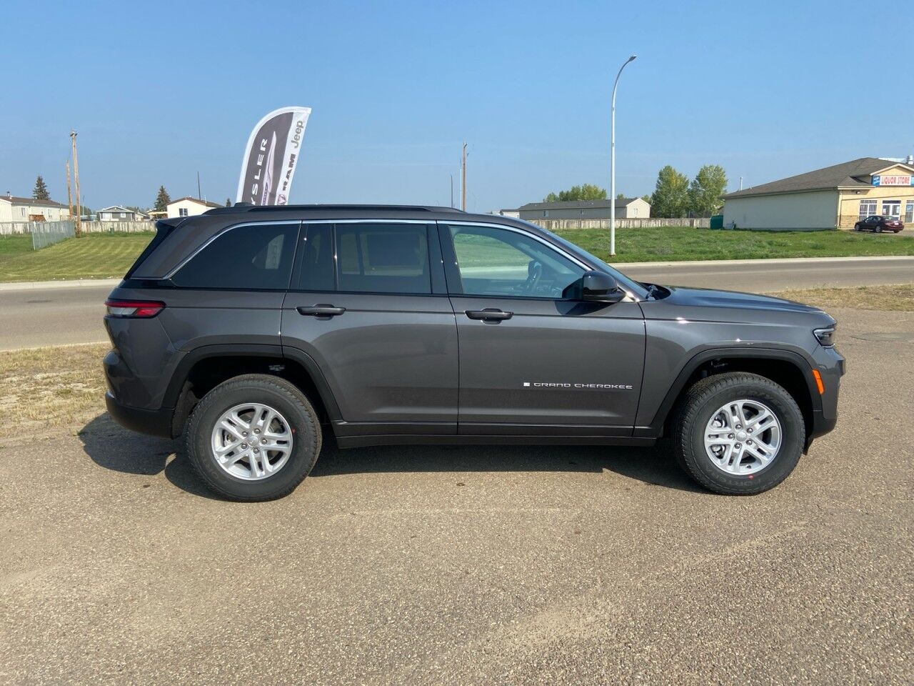2025 Jeep Grand Cherokee Laredo High Level AB