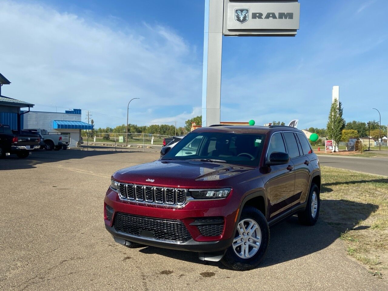 2025 Jeep Grand Cherokee Laredo High Level AB