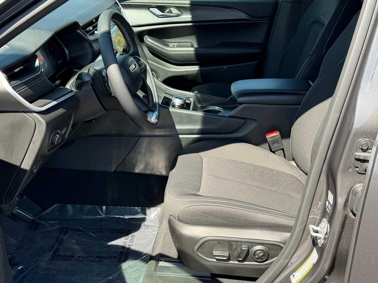 2025 Jeep Grand Cherokee Laredo Irving TX