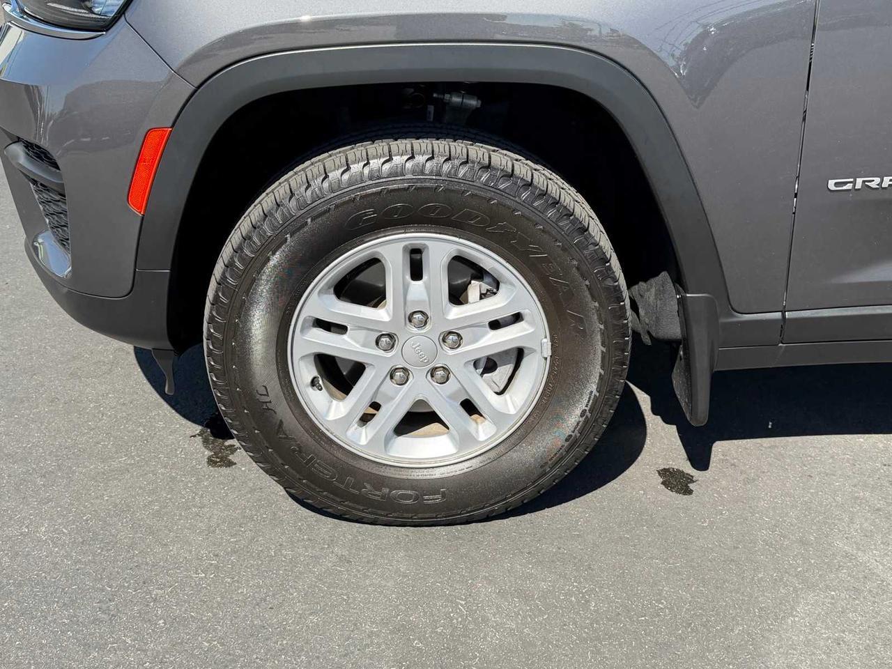 2025 Jeep Grand Cherokee Laredo Irving TX