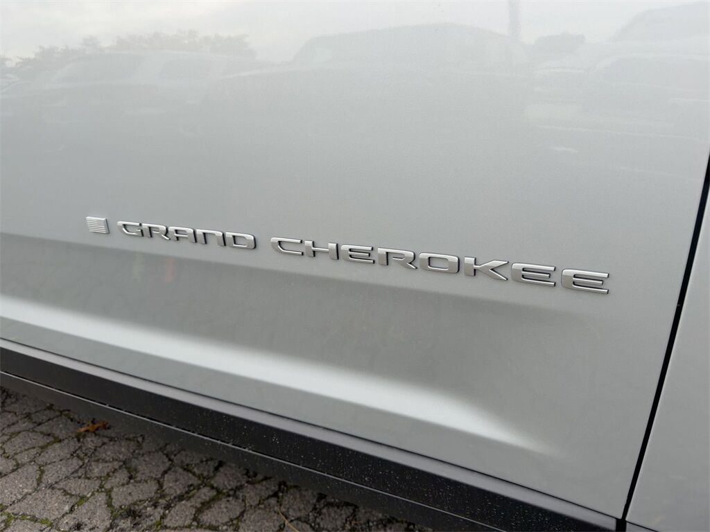 2025 Jeep Grand Cherokee Laredo Gresham OR