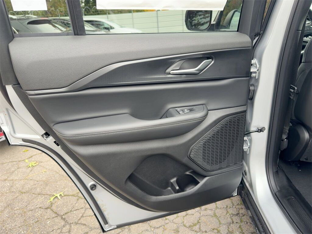 2025 Jeep Grand Cherokee Laredo Gresham OR