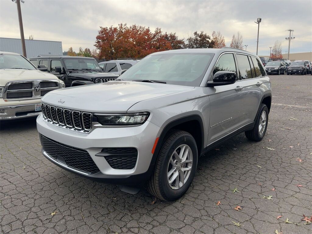 2025 Jeep Grand Cherokee Laredo Gresham OR