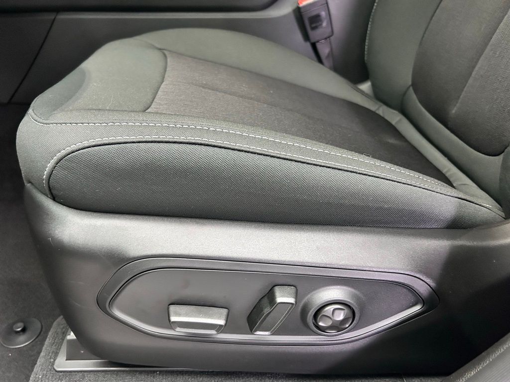 2025 Jeep Grand Cherokee Laredo Portland OR