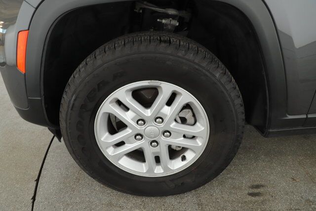 2025 Jeep Grand Cherokee Laredo New Braunfels TX