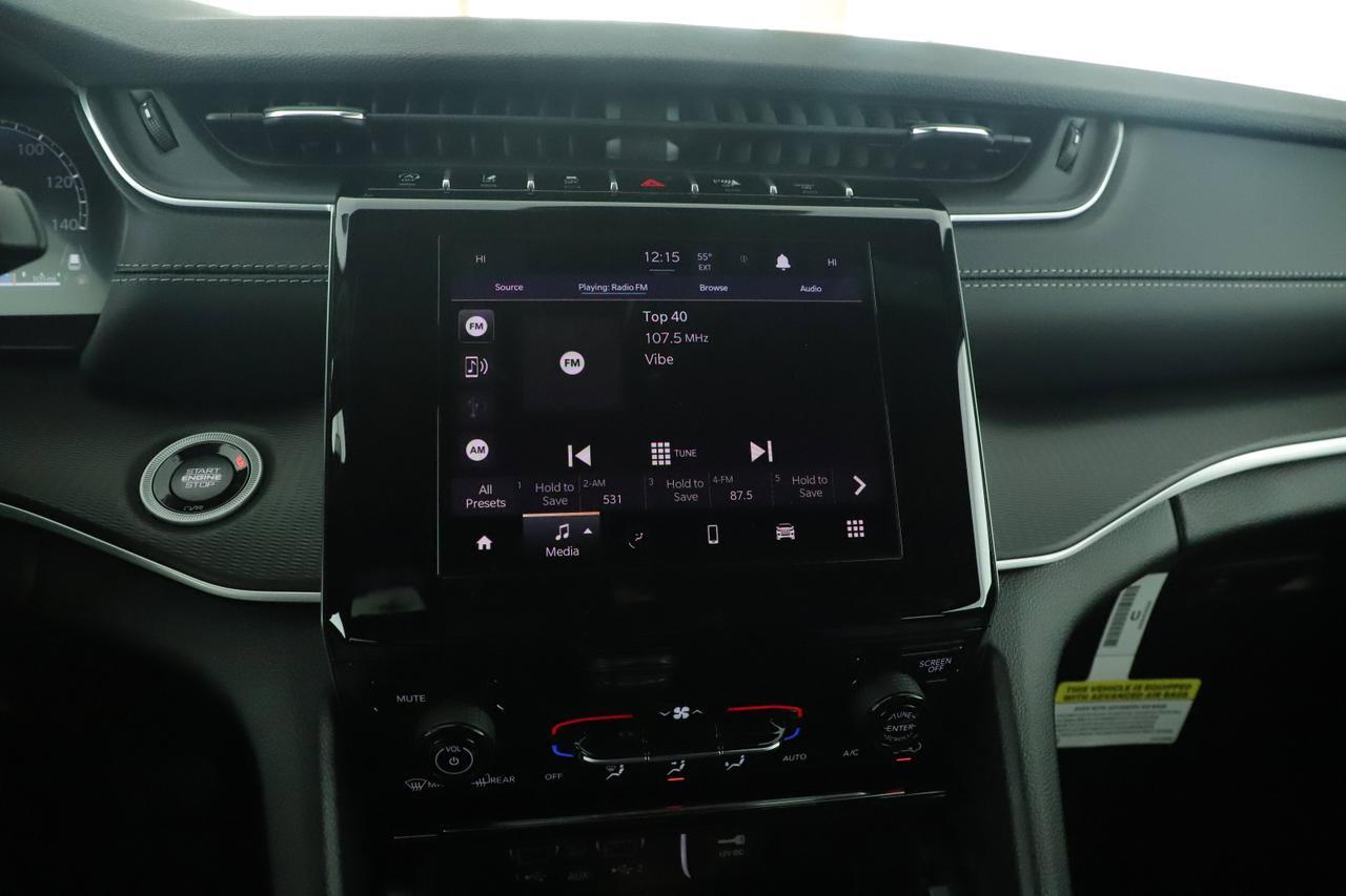 2025 Jeep Grand Cherokee Laredo New Braunfels TX