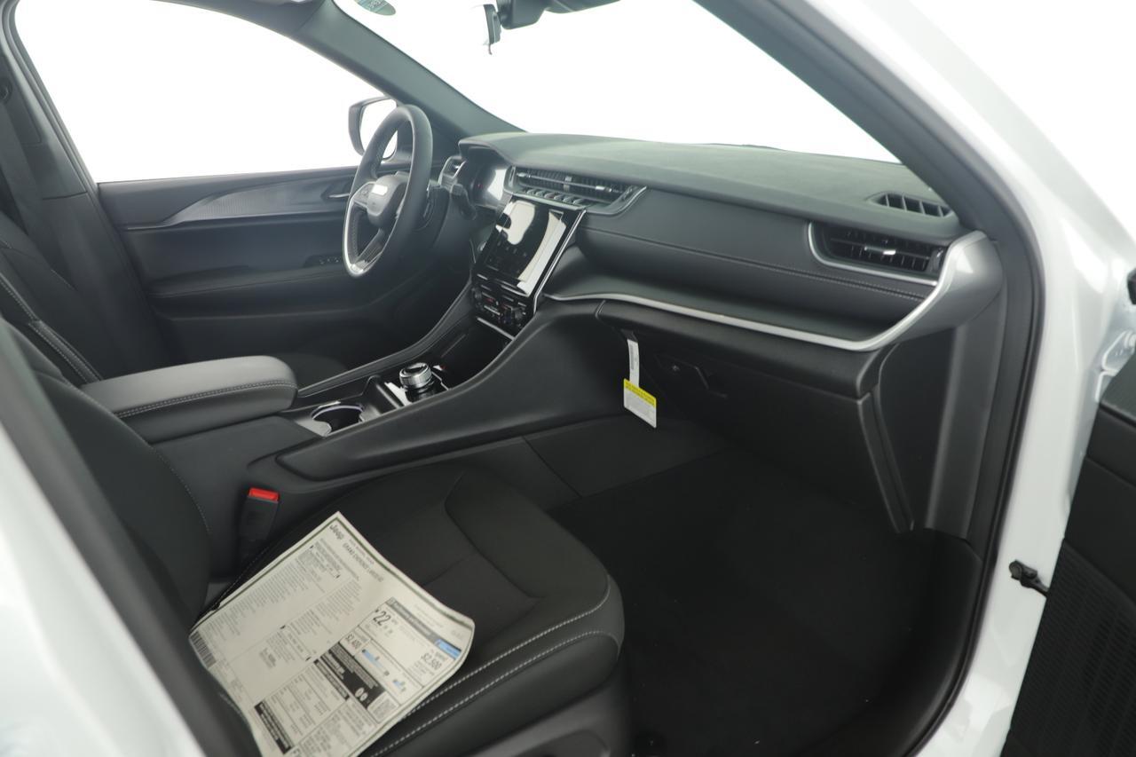 2025 Jeep Grand Cherokee Laredo New Braunfels TX