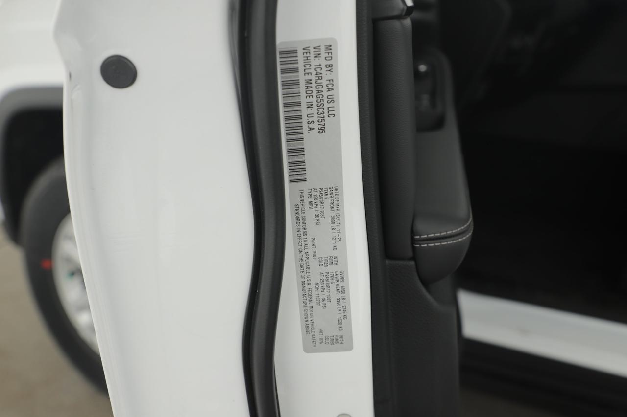 2025 Jeep Grand Cherokee Laredo New Braunfels TX