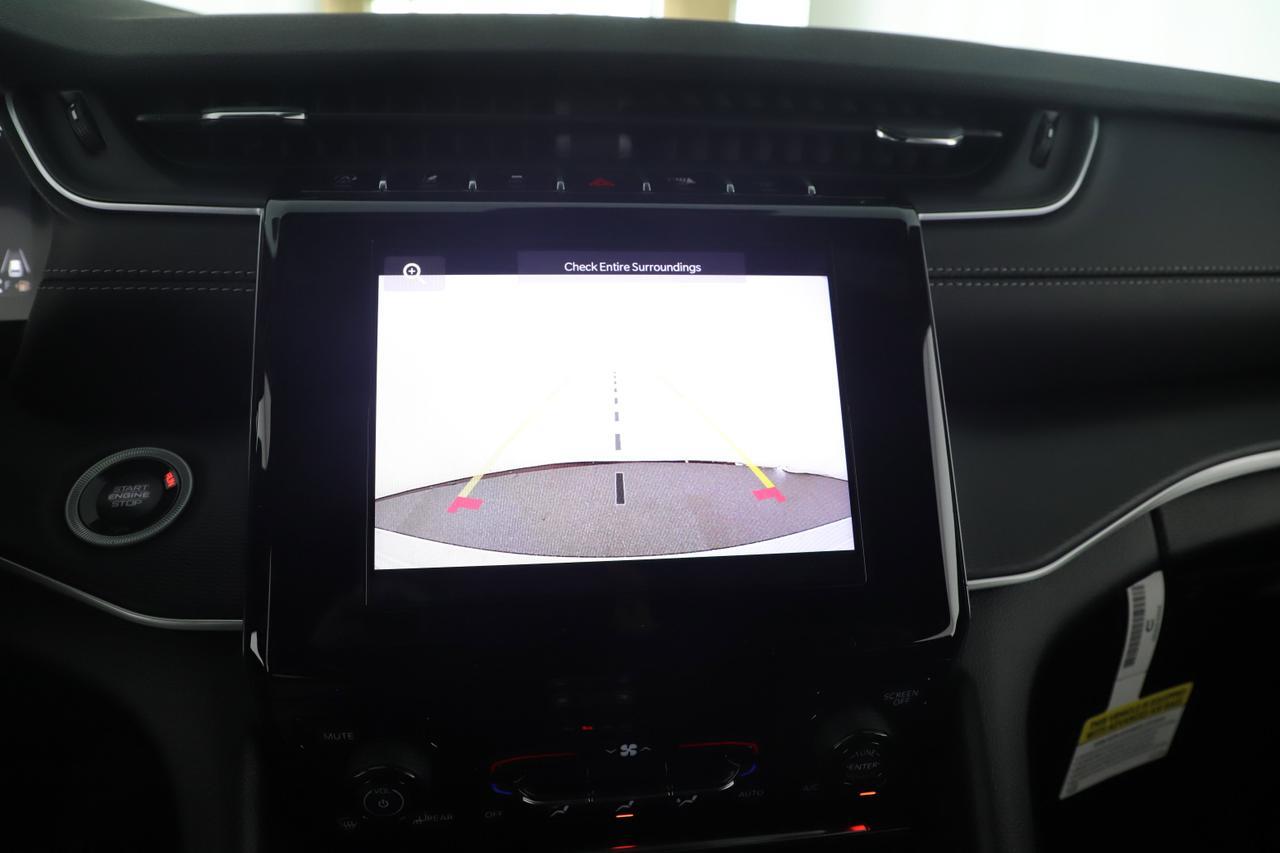 2025 Jeep Grand Cherokee Laredo New Braunfels TX